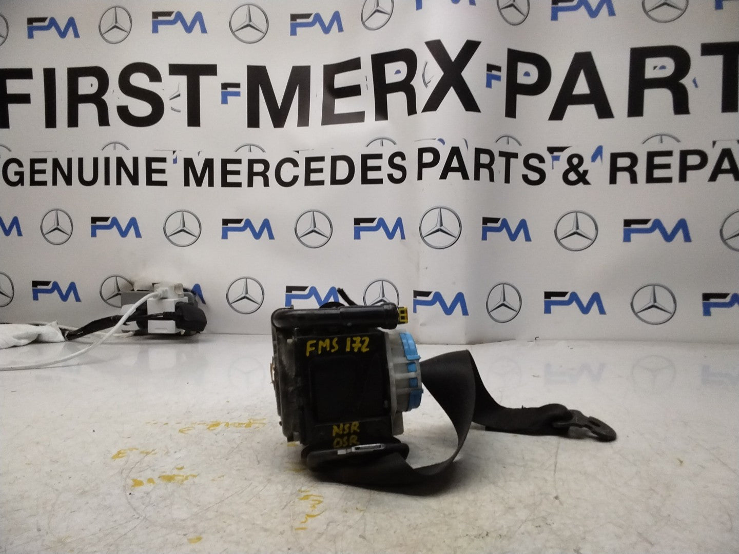 MERCEDES A CLASS W176 REAR L / R SIDE SEAT BELT A1768602385 FMS172 NSR OSR