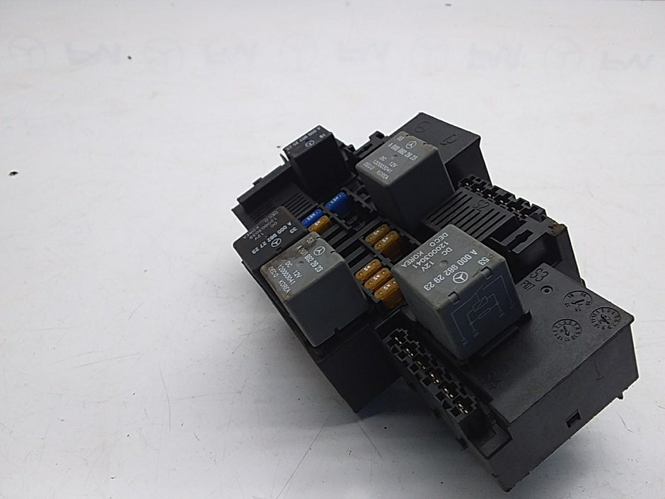 MERCEDES BENZ S-CLASS W222 FUSE BOX RELAY  A2229063202 FMF72