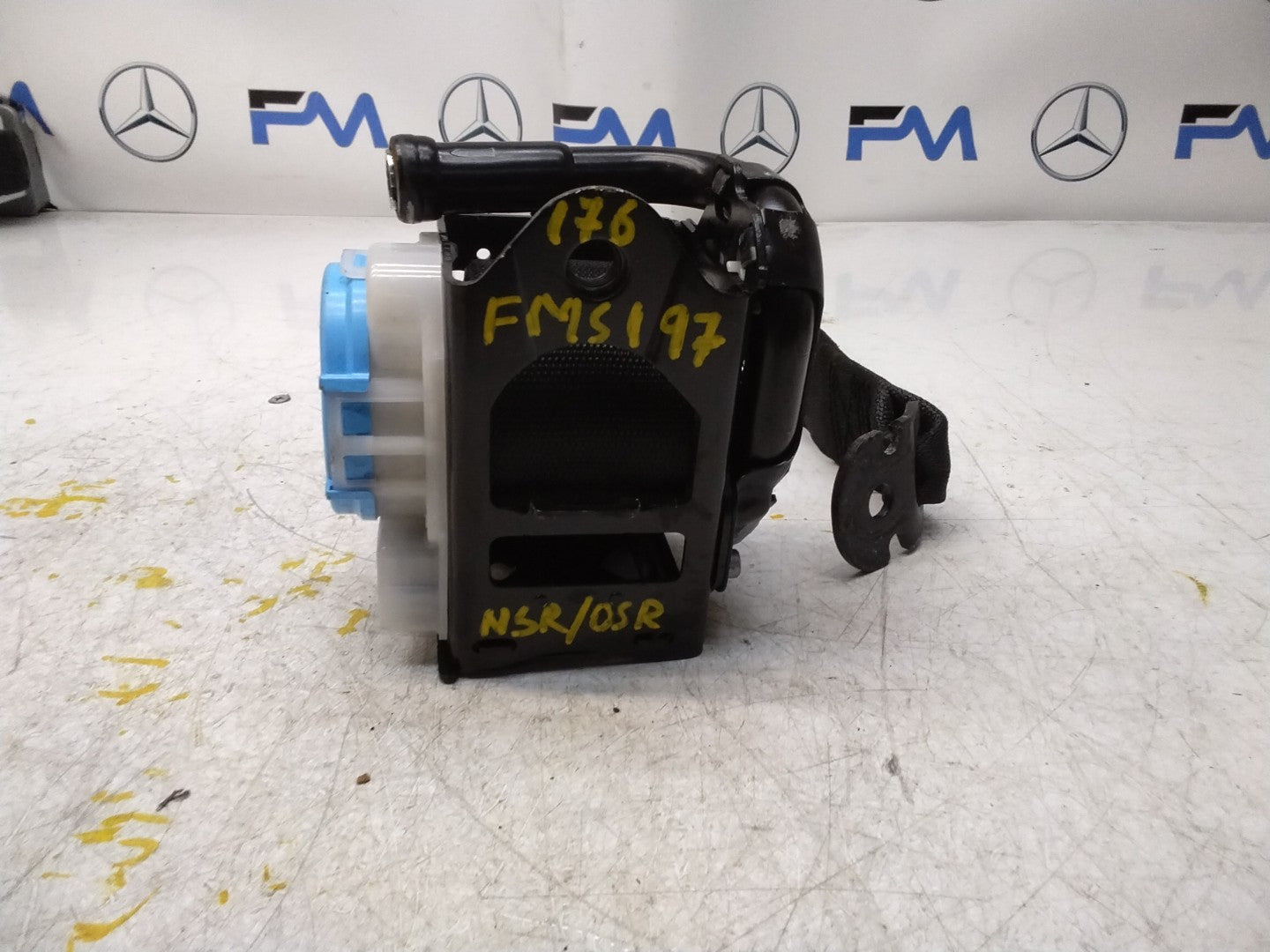 MERCEDES A CLASS W176 REAR L / R SIDE SEAT BELT A1768602385 FMS197 NSR OSR