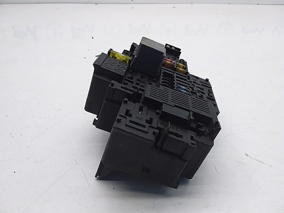 MERCEDES E CLASS FUSE RELAY BOX A2139062202 W213 2016 ONWARDS FMF55