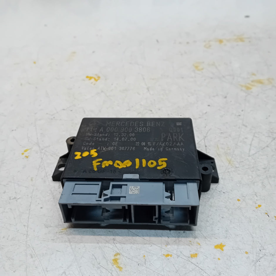 MERCEDES C-CLASS PARKING SENSOR CONTROL MODULE W205 A0009003806 FM001105
