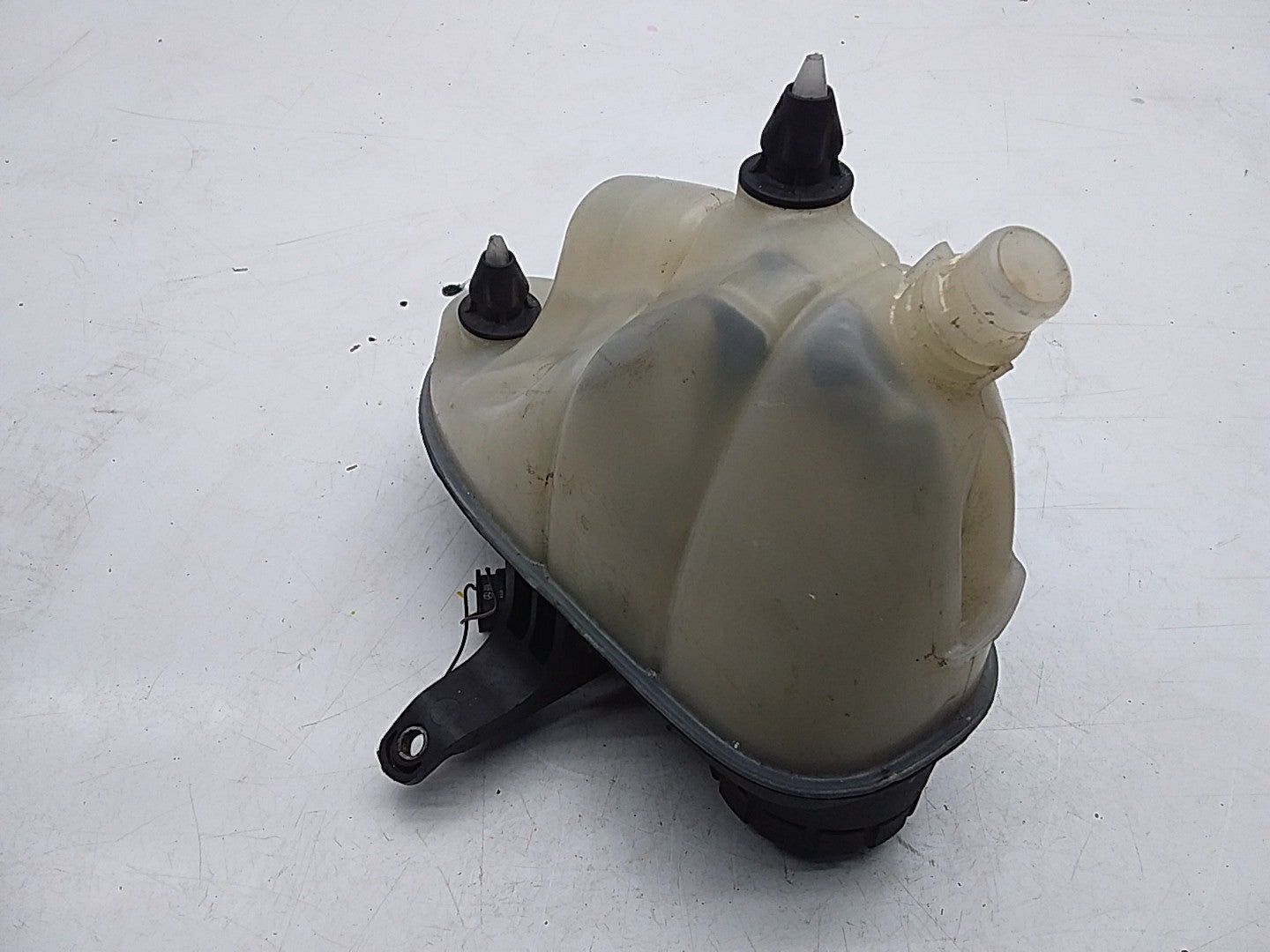 MERCEDES BENZ S-CLASS W222 COOLANT EXPANSION TANK 2014 ONWARDS A2225000849 FMC91