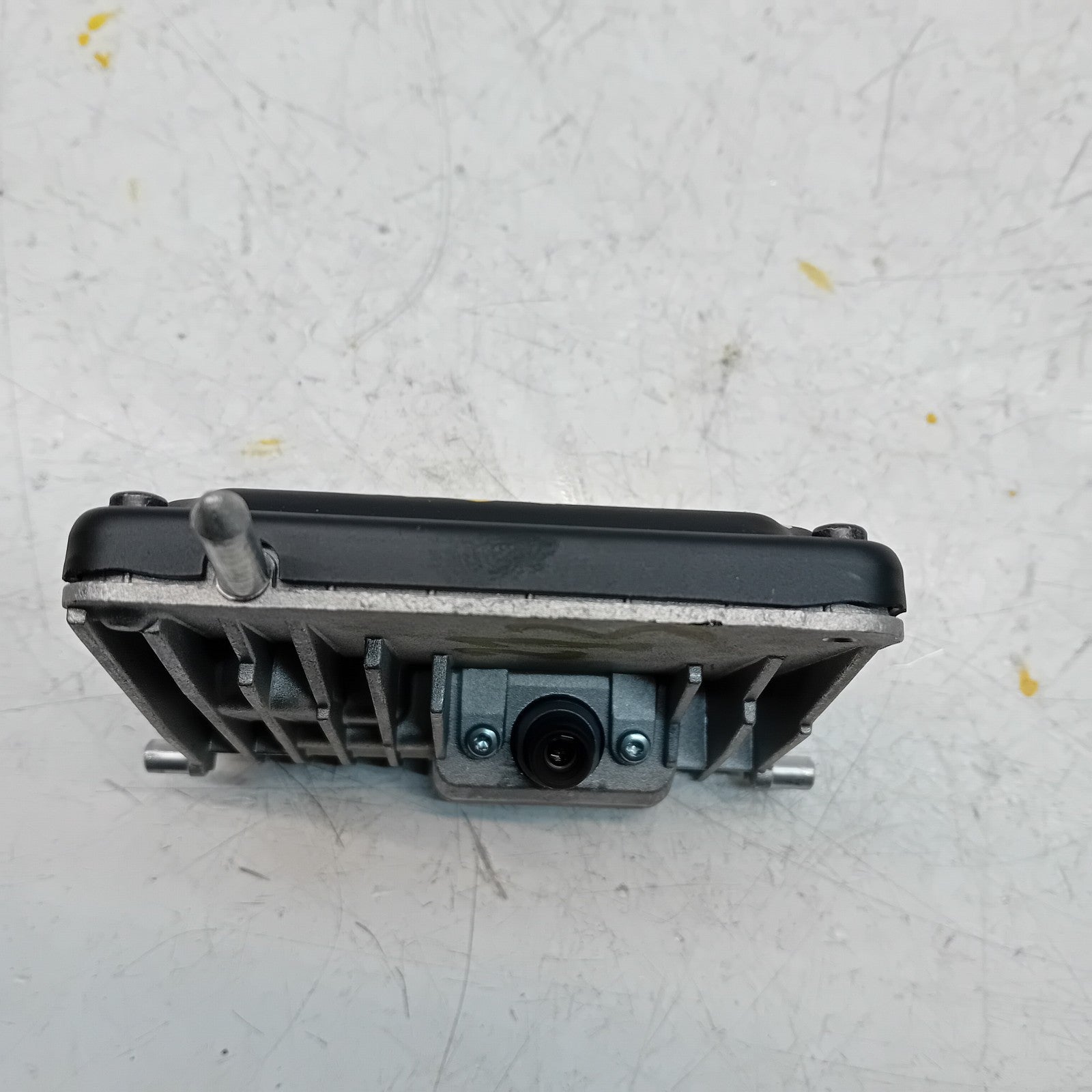 MERCEDES BENZ E-CLASS W213 FRONT WINDSHIELD CAMERA CONTROL A2139007211 FM00919