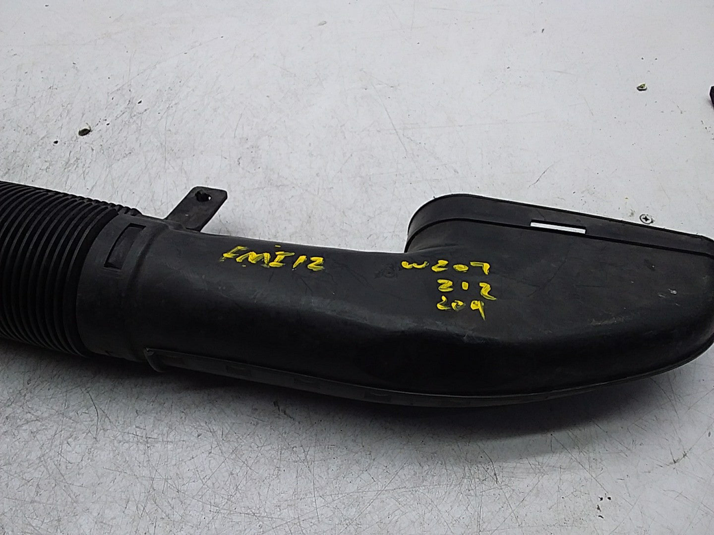 MERCEDES BENZ E-CLASS W212 AIR INTAKE TUBE A6510903437 FMI12