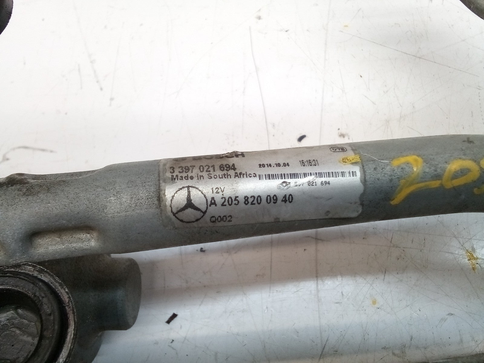 MERCEDES-BENZ C CLASS W205 FRONT WIPER MOTOR WITH LINKAGE A2059600940 FM00218