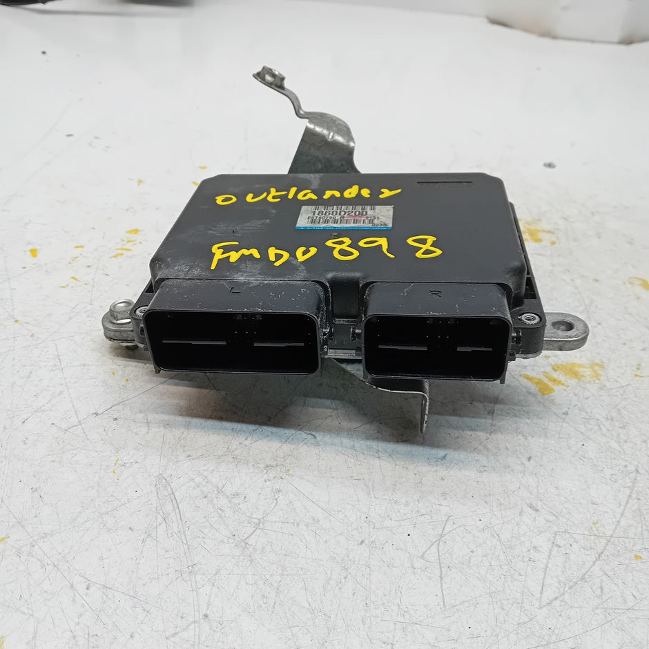 MITSUBISHI OUTLANDER MK3 ENGINE  ECU CONTROL MODULE 1860D200 FM00898