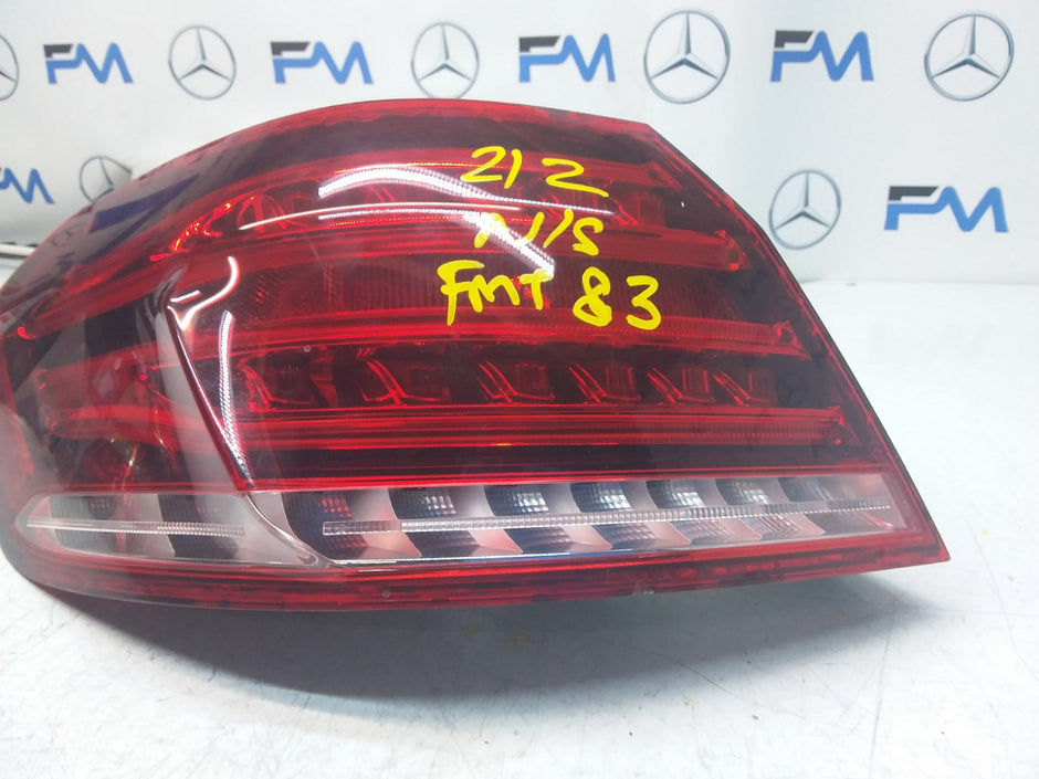 MERCEDES E-CLASS W212 REAR PASSENGER N/S TAIL LIGHT A2129060703 2015 FMT83