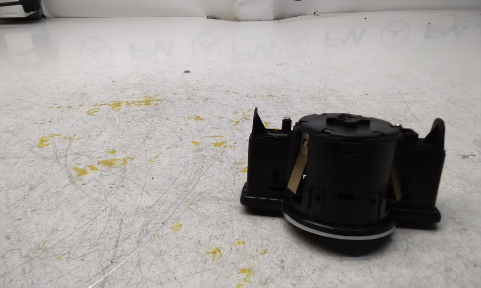MERCEDES C-CLASS W204 HEADLIGHT CONTROL SWITCH 2014 A2049053103 FM001025