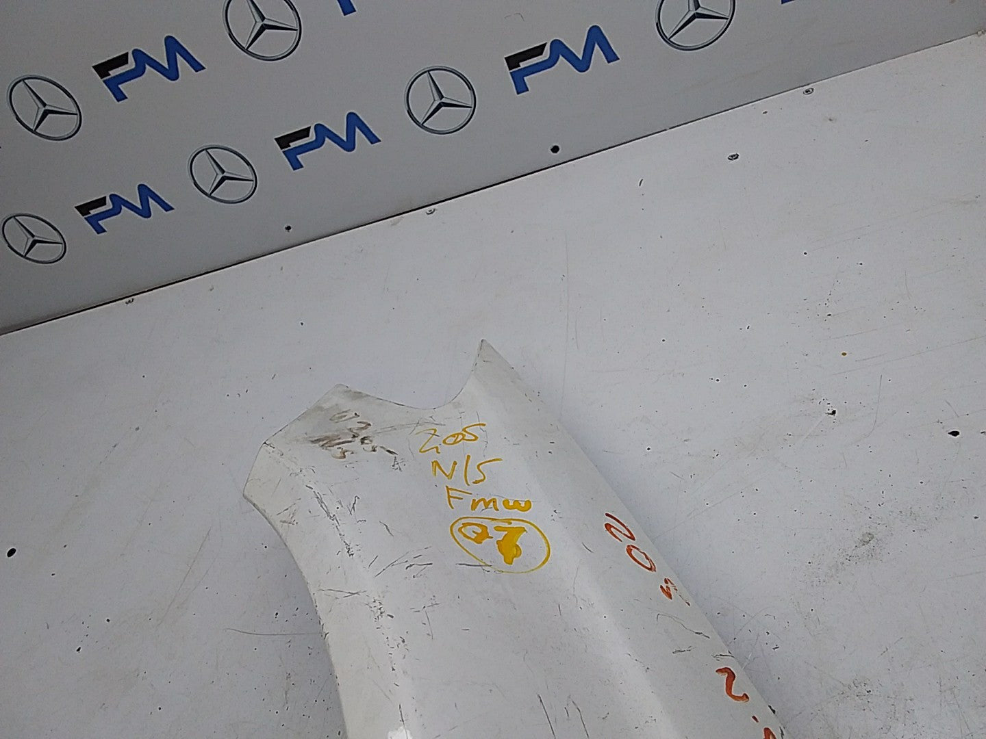 MERCEDES  C-CLASS W205 NS LEFT PASSENGER SIDEWINGS A2058810101 FMW07 (DAMAGED)