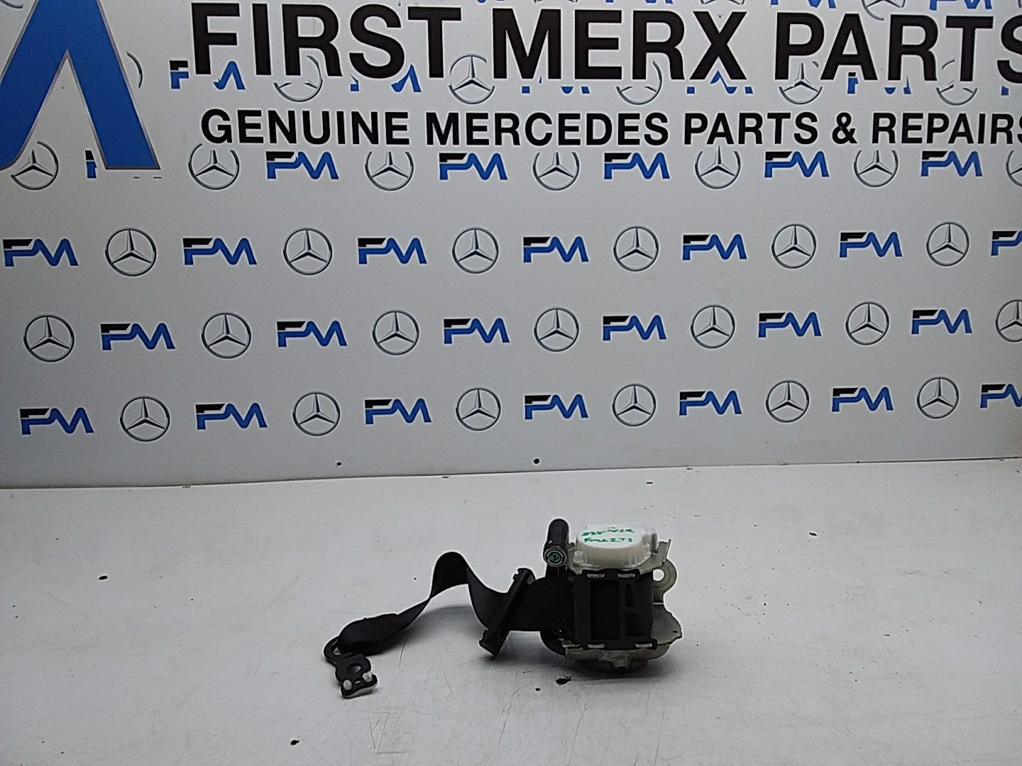 MERCEDES E-CLASS W238 SEAT BELT REAR LEFT PASSENGER SIDE A2388603700 FMS273 NSR