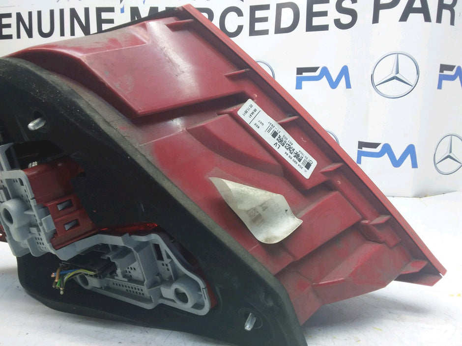 MERCEDES  C-CLASS W204 2011 REAR DRIVER O/S TAIL LIGHT A2048205864 FMT93
