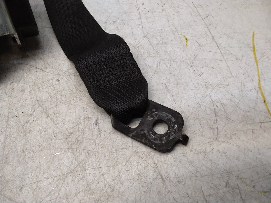 MERCEDES E CLASS SEAT BELT REAR RIGHT AND LEFT A2078602385 C207 FMS454 NSR OSR