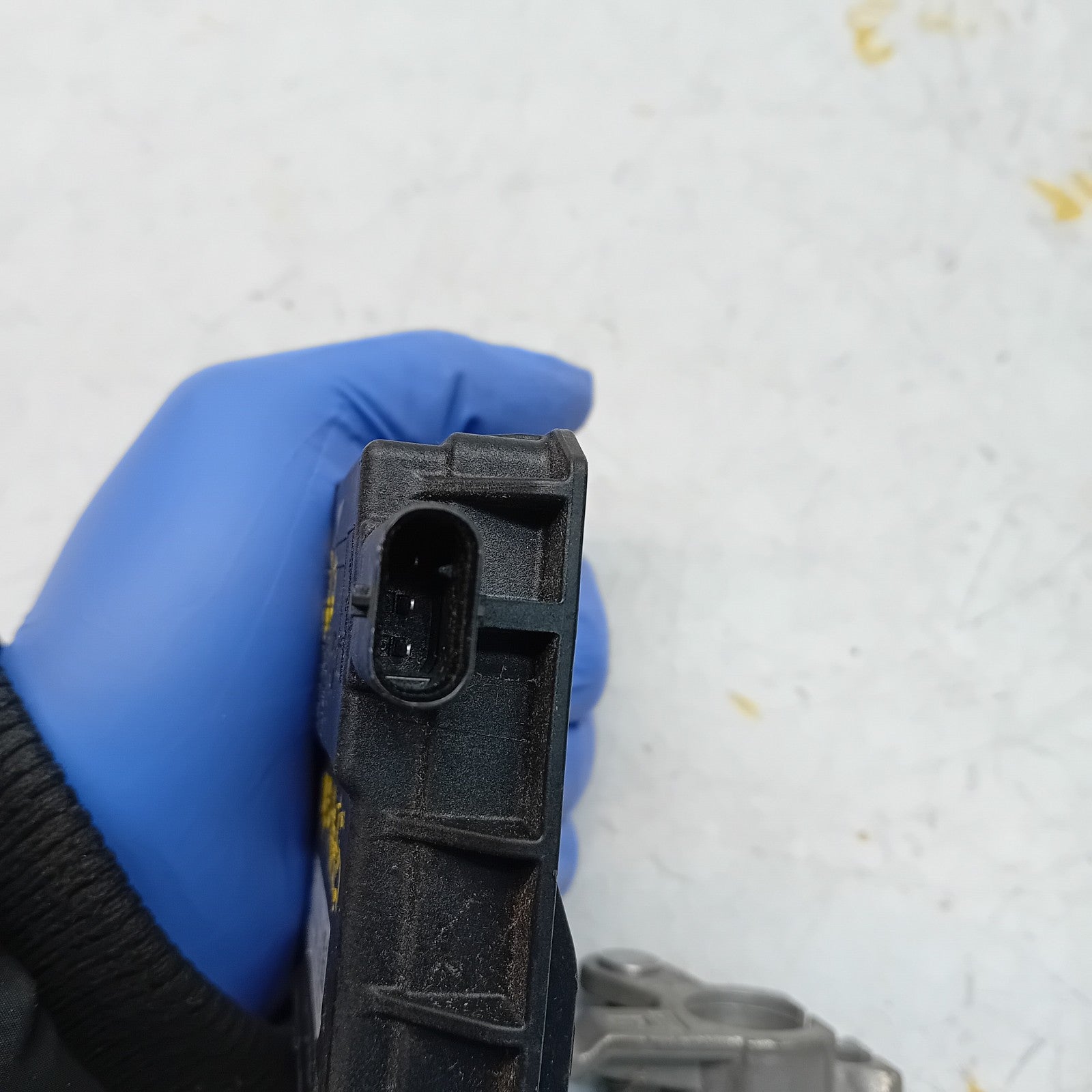 MERCEDES  C E CLASS W205 W213 NEGATIVE BATTERY CLAM TERMINAL A0009061505 FM00865