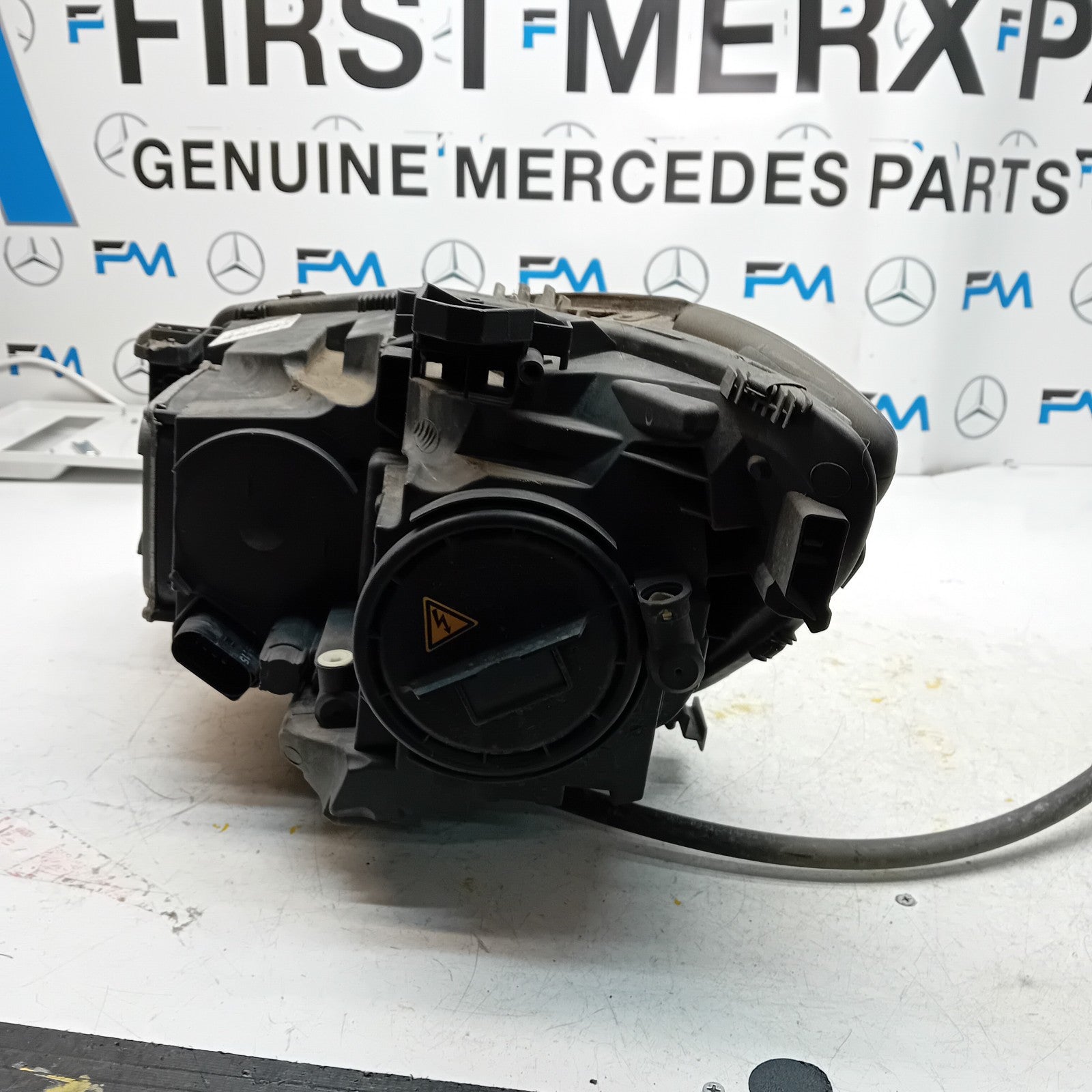 MERCEDES CLA-CLASS HEADLIGHT DRIVER OS  RIGHT A1179065400 2015 BI-XENON FMH179