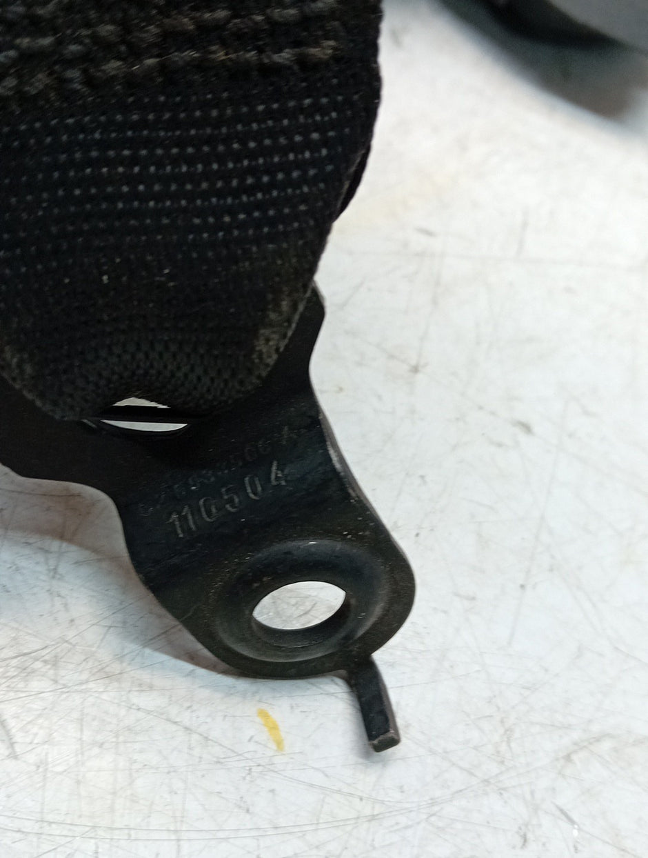 MERCEDES E CLASS W212  SEAT BELT FRONT LEFT PASSENGER SIDE A2128607585 FMS23 NSF