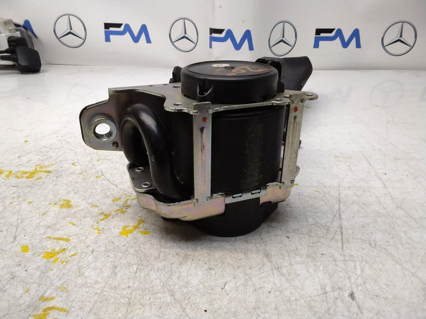 MERCEDES-BENZ W205 C CLASS FRONT LEFT PASSENGER SEATBELT A2058605185 FMS342 NSF
