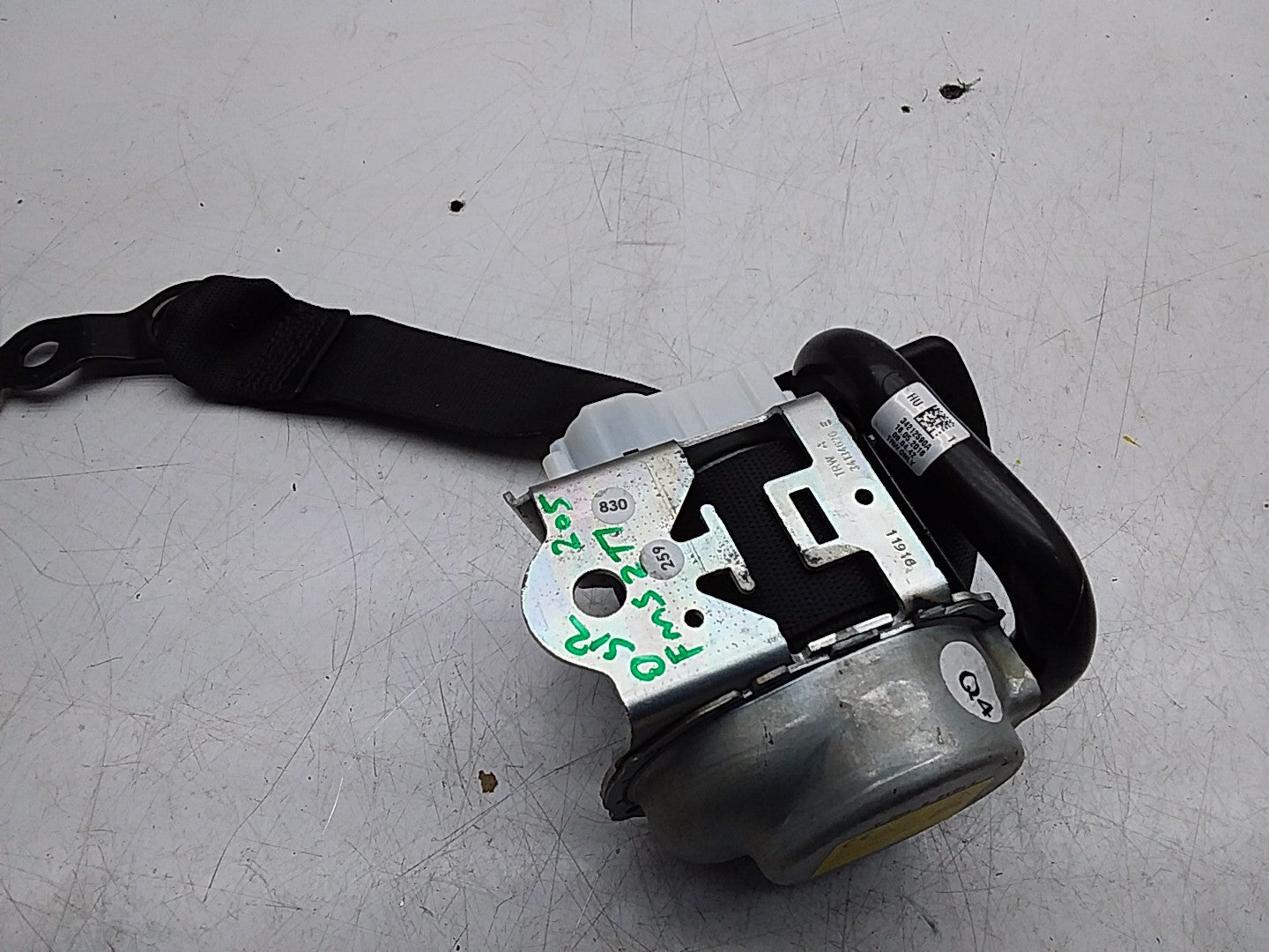 MERCEDES C-CLASS W205 SEAT BELT REAR RIGHT DRIVER SIDE A2058600685 FMS277 OSR