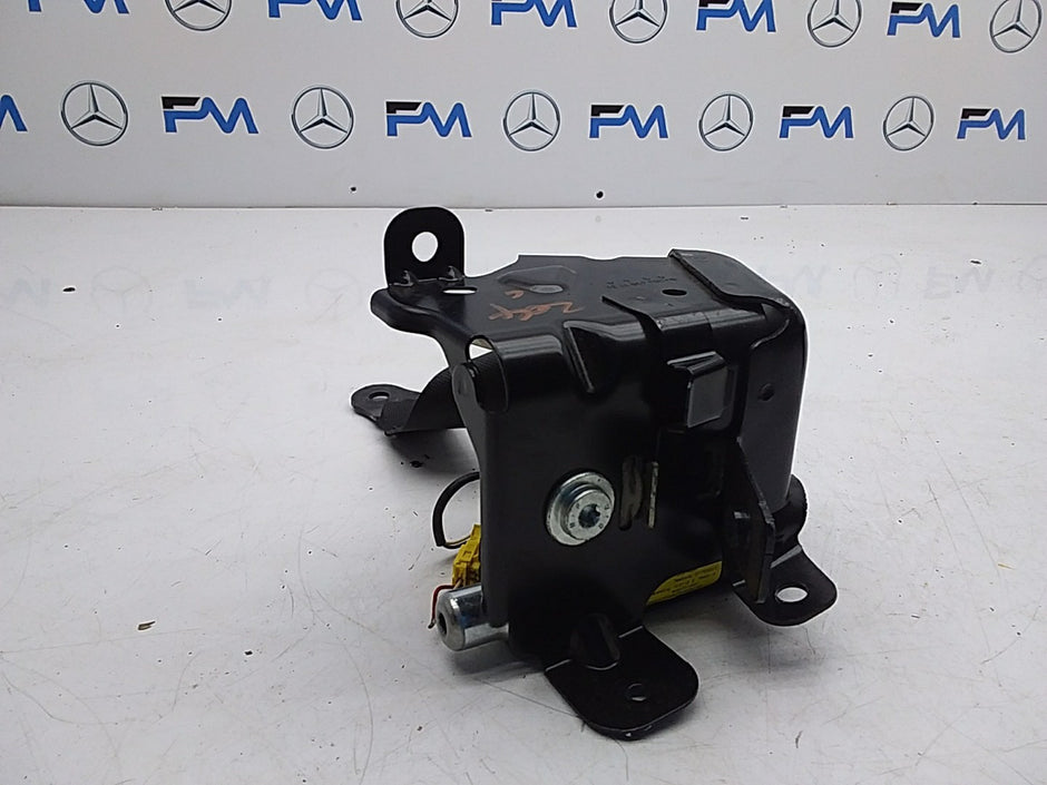 MERCEDES C-CLASS W204 SEAT BELT REAR  LEFT PASSENGER SIDE A2046301731 FMS207 NSR
