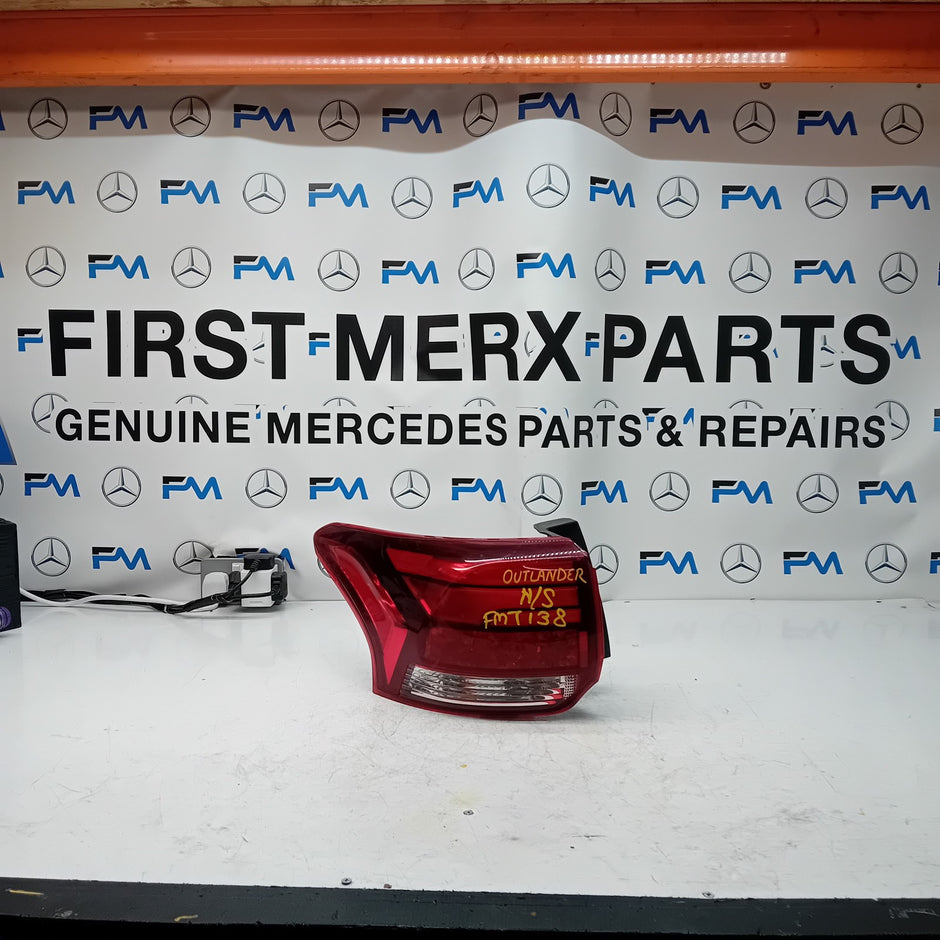 MITSUBISHI OUTLANDER MK3 2015-19 PASSENGER SIDE NS OUTER REAR TAIL LIGHT FMT138