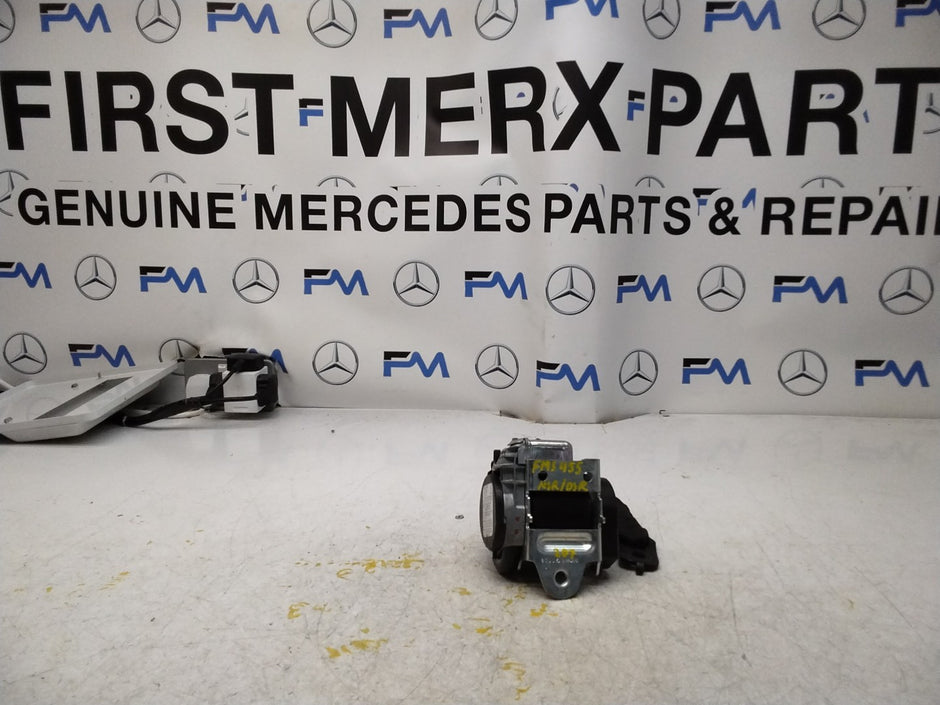 MERCEDES E CLASS SEAT BELT REAR RIGHT AND LEFT A2078602385 C207 FMS455 NSR OSR