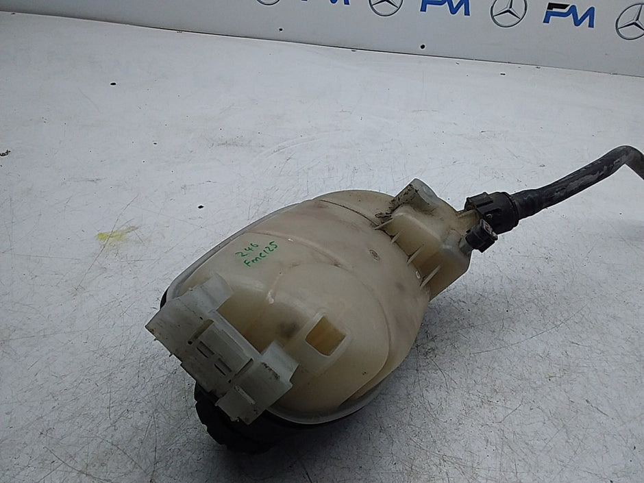 MERCEDES BENZ B-CLASS W246 COOLANT EXPANSION TANK  A2465000049 FMC125 (DAMAGED)