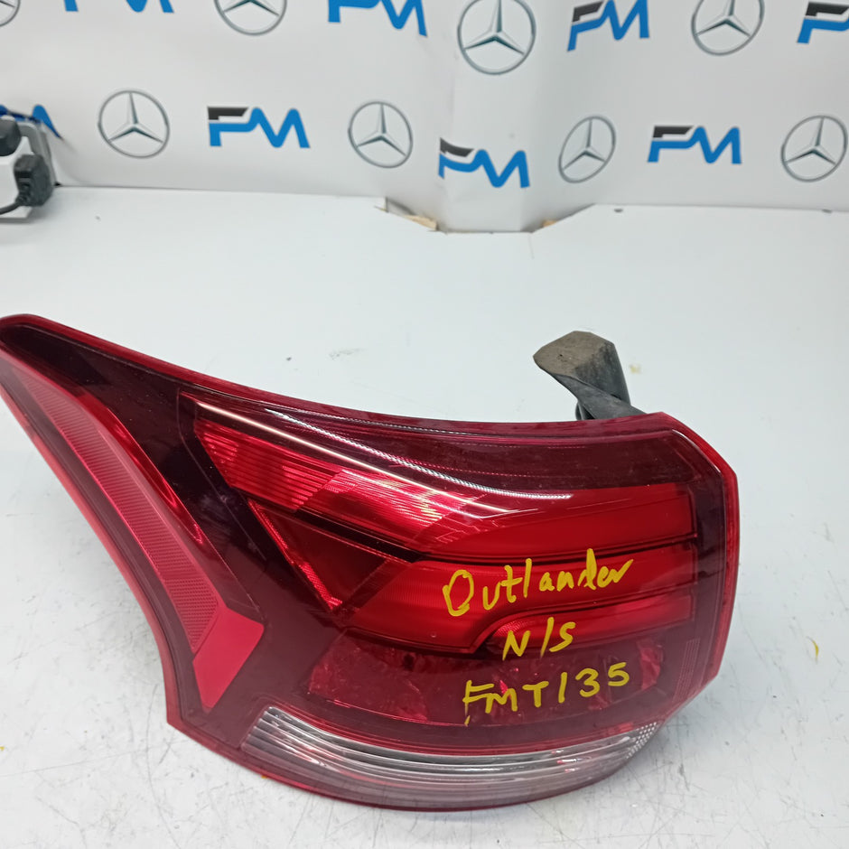 MITSUBISHI OUTLANDER MK3 2015-19 PASSENGER SIDE NS OUTER REAR TAIL LIGHT FMT135