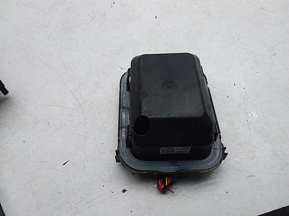 MERCEDES BENZ E-CLASS W213 2016 ONWARDS FUSE RELAY BOX A2135403038 FMF124