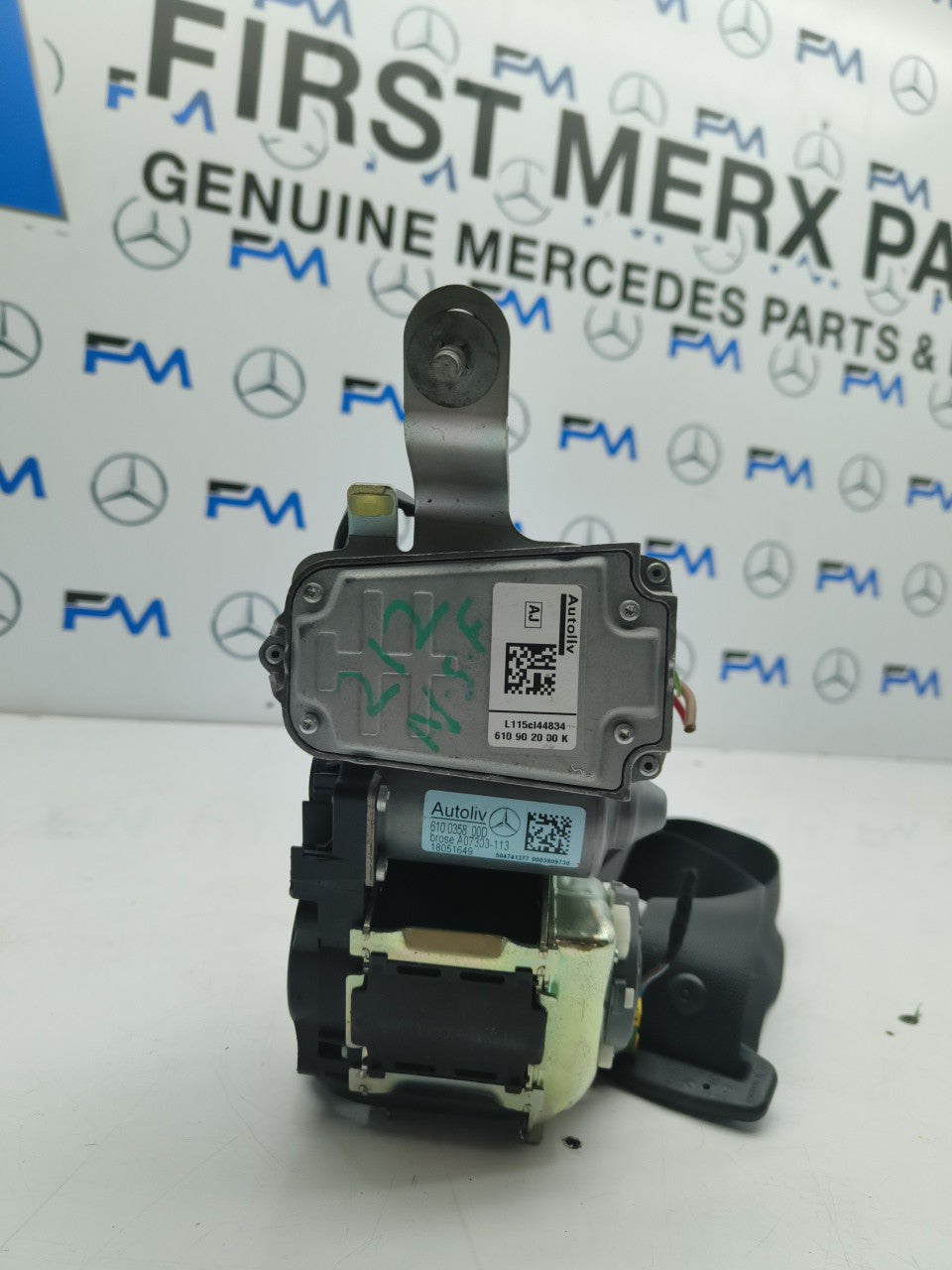 MERCEDES E CLASS W212  SEAT BELT FRONT LEFT PASSENGER SIDE A2128607585 FMS22 NSF