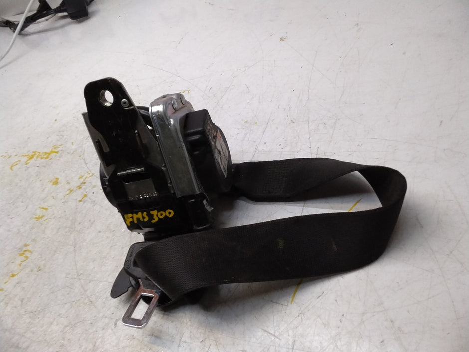 MERCEDES C-CLASS W205 SEAT BELT FRONT PASSENGER LEFT SIDE A2058600185 FMS300 NSF