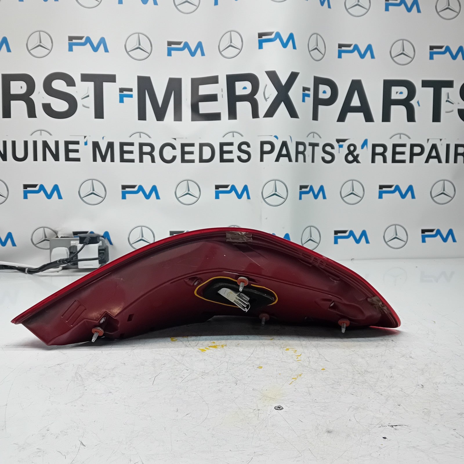 MERCEDES S-CLASS W222 PASSENGER SIDE NS REAR TAIL LIGHT FMT182 2015 A2229065401