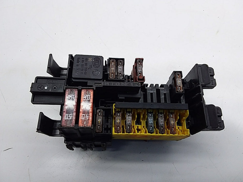 MERCEDES C CLASS FUSE RELAY BOX A2059067200 W205 2014 -2021 FMF11