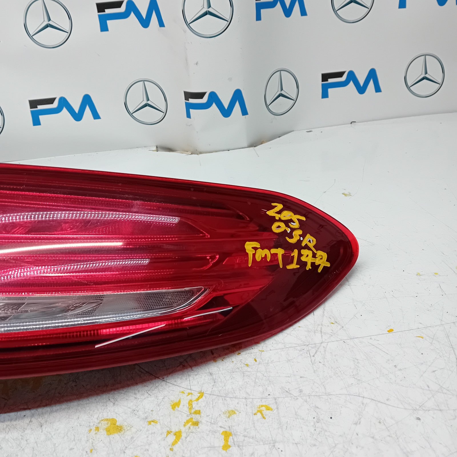 MERCEDES C-CLASS W205 DRIVER SIDE OS REAR TAIL LIGHT FMT177 2016 A2059066400