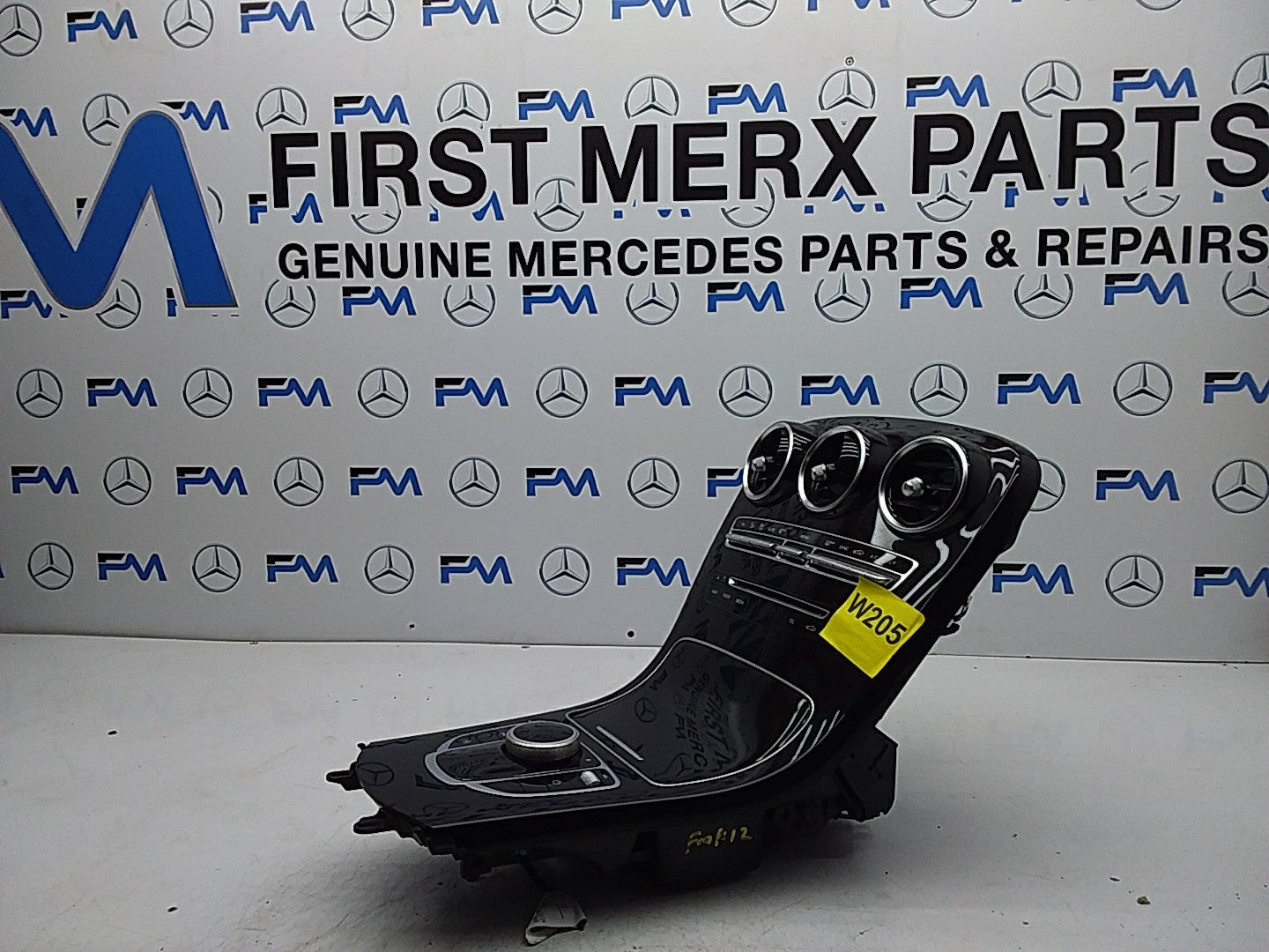 2014 ONWARDS MERCEDES C-CLASS W205 CENTRE  CONSOLE  A2056803905 FMK12