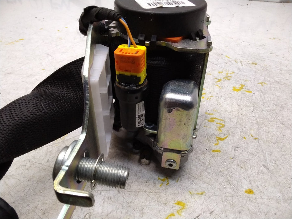 MERCEDES GLE W166 SEAT BELT REAR RIGHT DRIVER SIDE A1668603285 FMS369 OSR