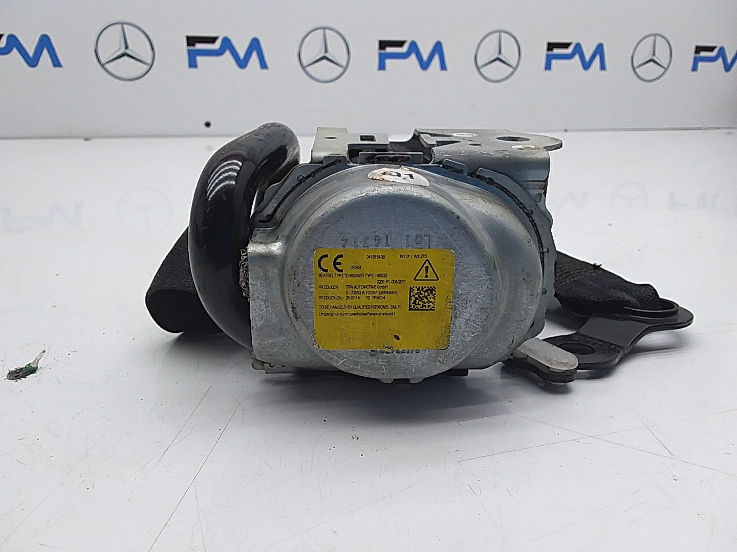 MERCEDES C CLASS W205 REAR PASSENGER SIDE N/S/R SEAT BELT A2058600585 FMS11