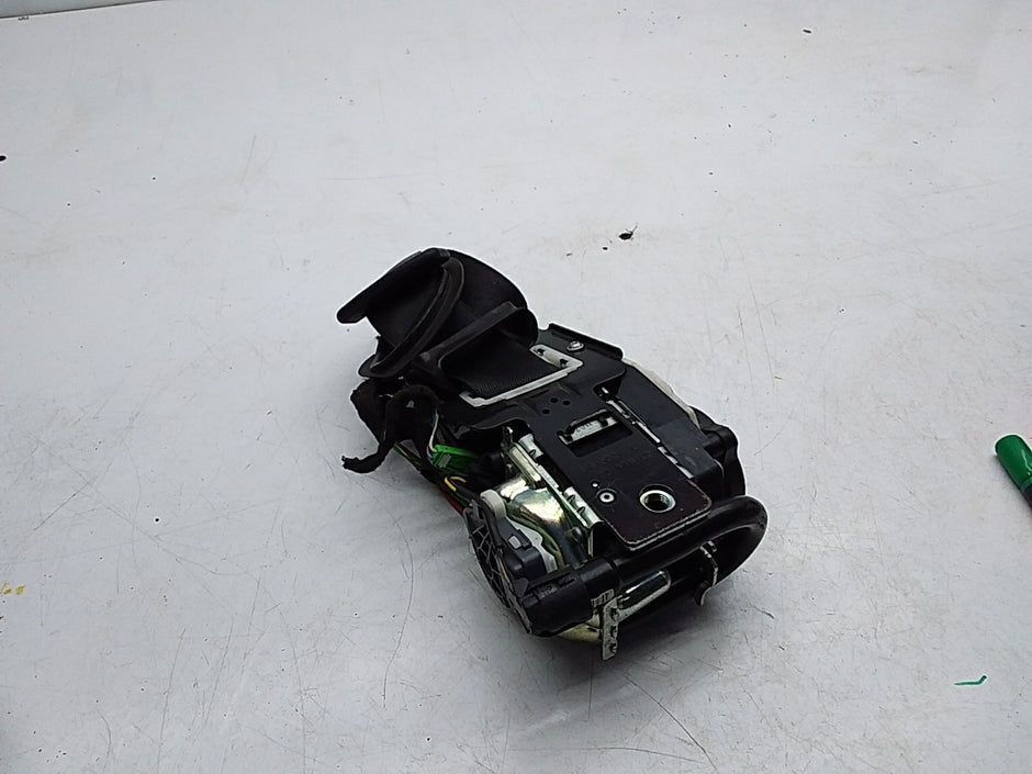 MERCEDES C-CLASS W204 SEAT BELT FRONT LEFT PASSENGER SIDE A2048602385 FMS219 NSF