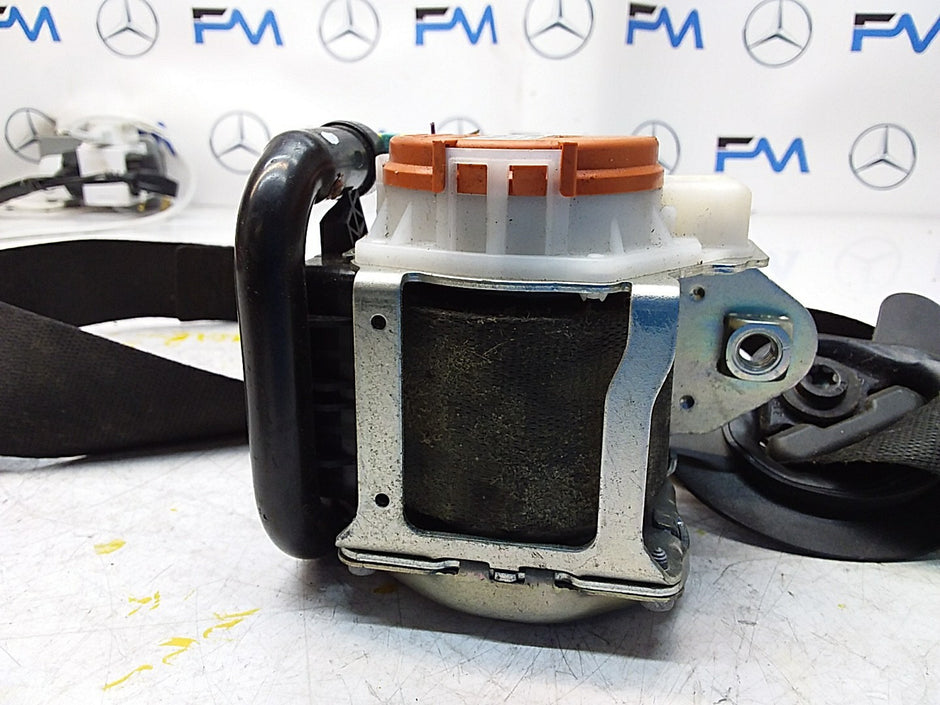 MERCEDES A CLASS  FRONT LEFT SEAT BELT WITH PRETENSIONER A1778600700 FMS51 NSF