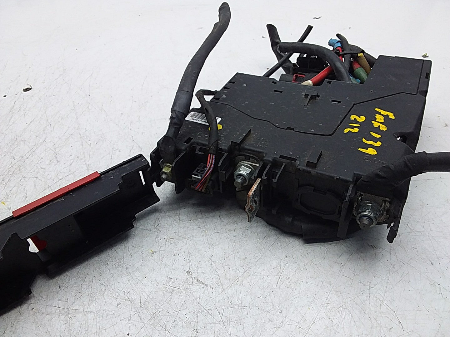 Mercedes E-CLASS 2009 W212 Fuse Relay Junction Box A2125400581 FMF139
