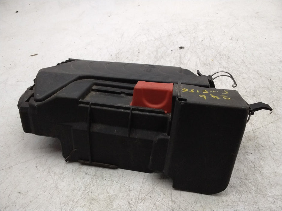 MERCEDES BENZ  B-CLASS  W246 FUSE RELAY JUNCTION BOX LID A2465400182  FMF156