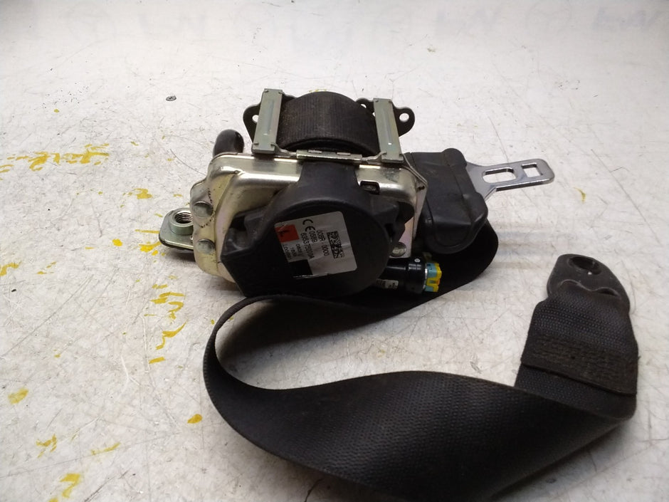 MERCEDES-BENZ C COUPE C205 W205  FRONT LEFT SEATBELT A2058601501 FMS305 NSF 