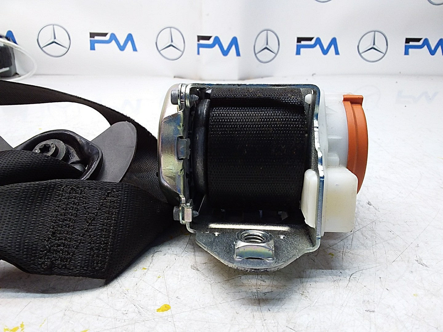 MERCEDES A CLASS  FRONT LEFT SEAT BELT WITH PRETENSIONER A1778600700 FMS54 NSF