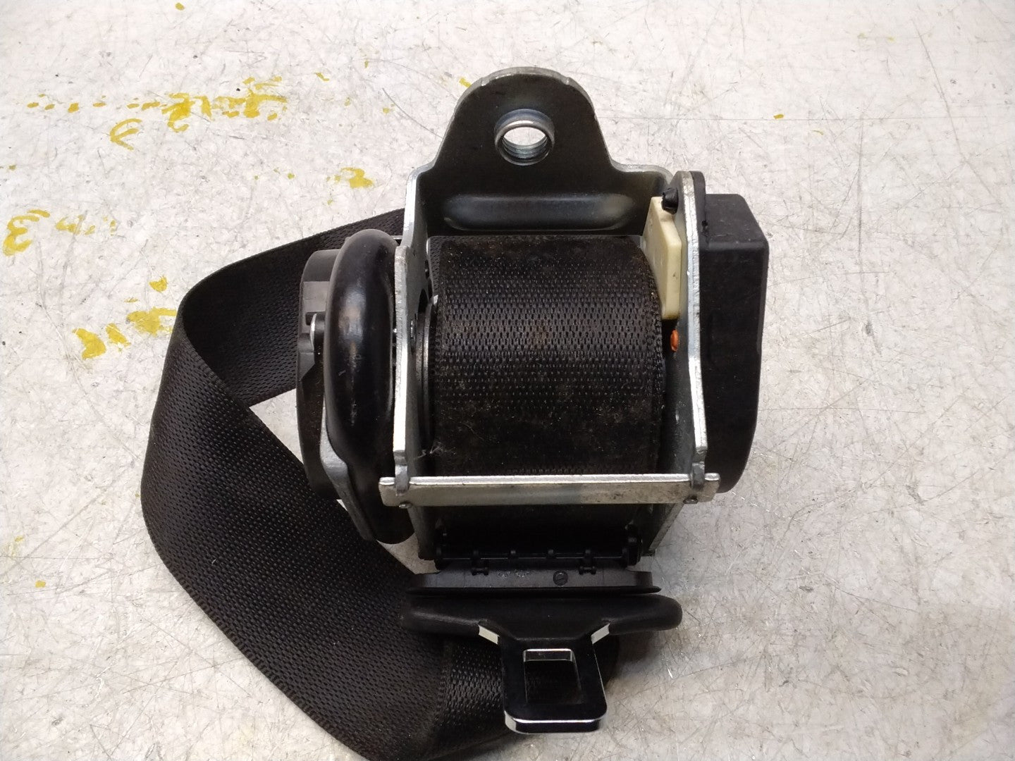 MERCEDES E CLASS SEAT BELT REAR RIGHT AND LEFT A2078602385 C207 FMS452 NSR OSR