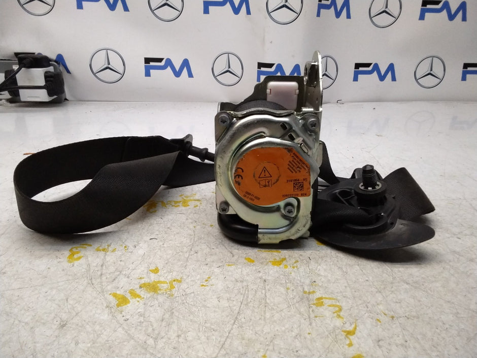 MERCEDES CLA C118 A-CLASS DRIVER SIDE FRONT SEAT BELT A1188601400 FMS384 OSF