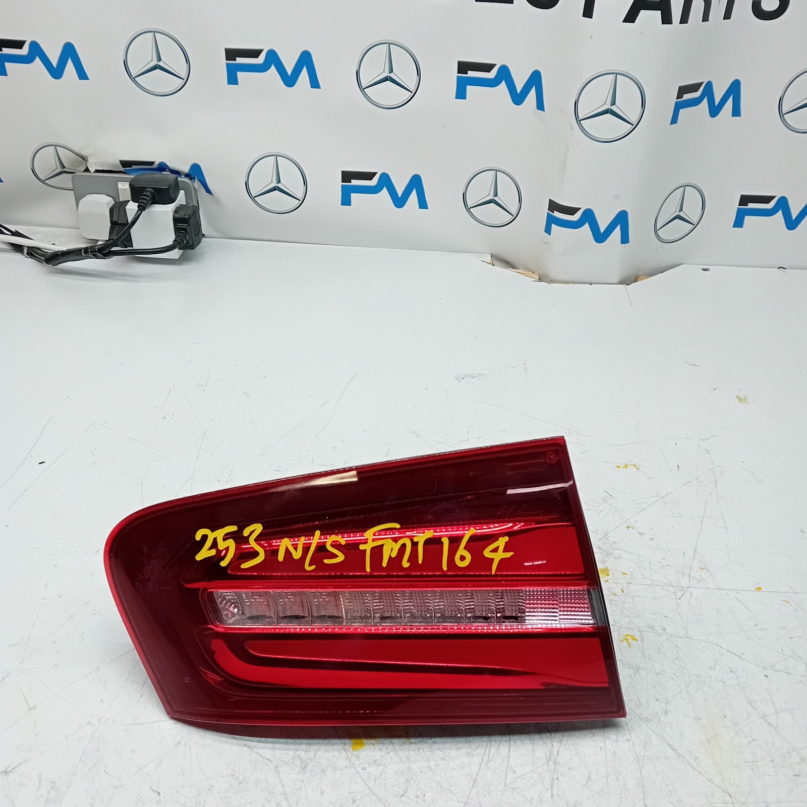 MERCEDES GLC W253 PASSENGER SIDE NS REAR TAIL LIGHT A2539068100 2016 FMT164