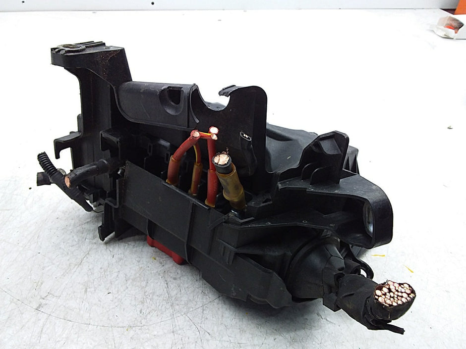 Mercedes B-CLASS  W246 Fuse Relay Junction Box  FMF150 A2469980601