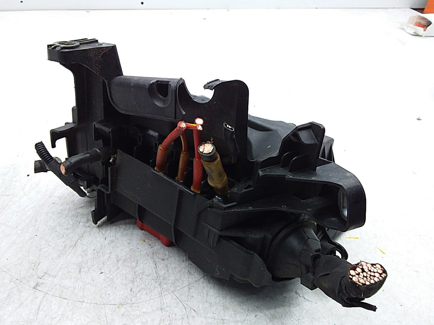 Mercedes B-CLASS  W246 Fuse Relay Junction Box  FMF150 A2469980601