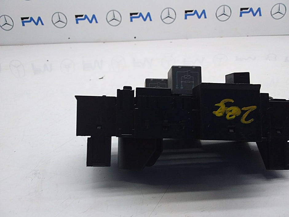 MERCEDES BENZ S-CLASS W222 FUSE BOX RELAY  A2229063202 FMF67