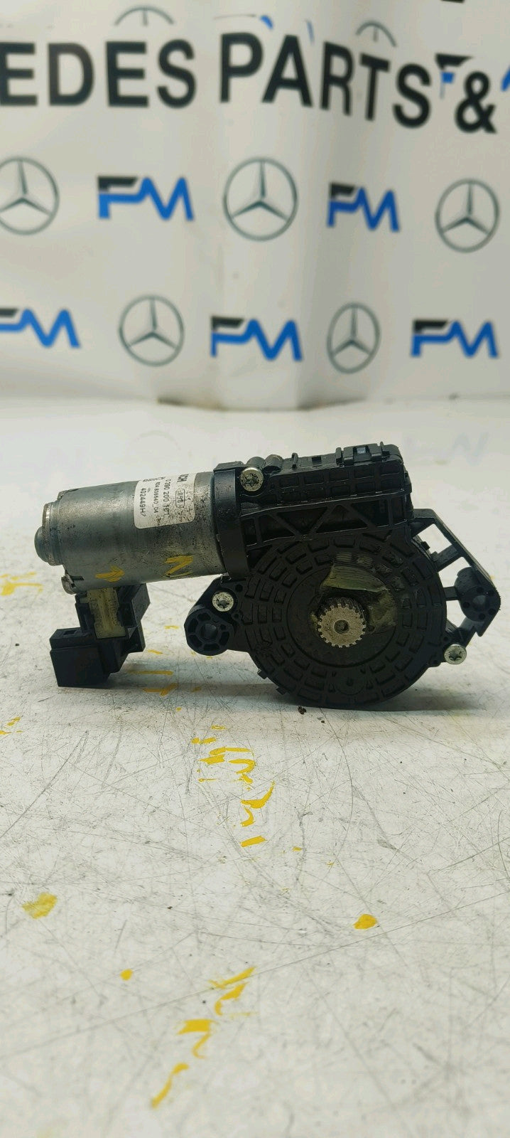 Mercedes C-CLASS W205 2018 Sunroof Motor Regulator 0390200101 FM00704