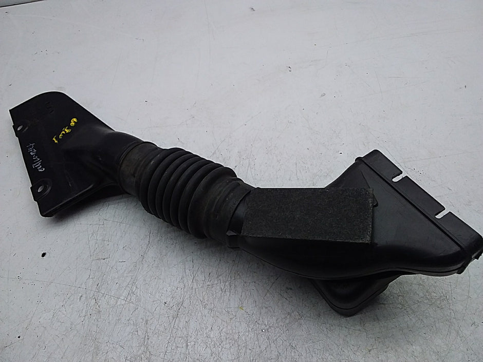 OUTLANDER AIR INTAKE TUBE 2.4 PETROL FMI09 1505A661