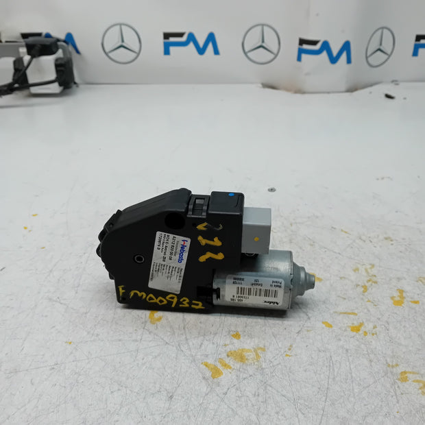 MERCEDES BENZ E-CLASS W212 PANO SUNROOF MOTOR  A2128200008 FM00937